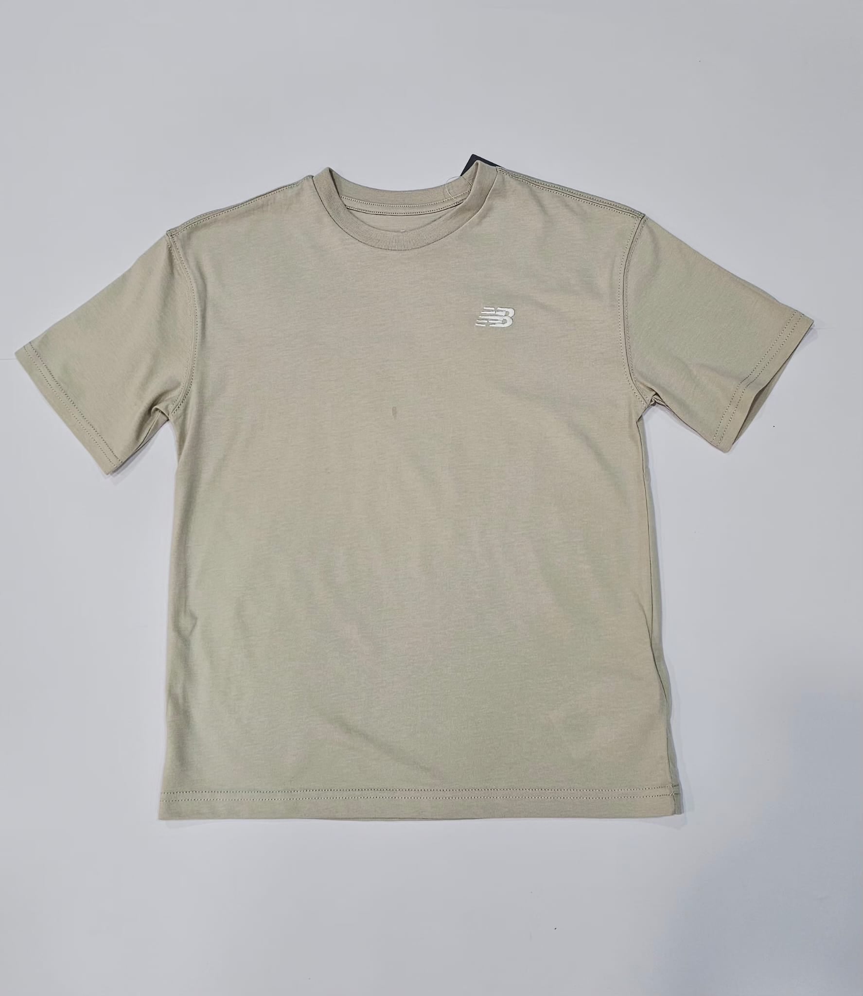 AM Kids - T-shirt minimal con logo new balance